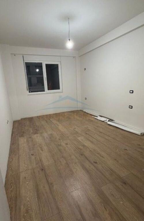 Office space for rent at the Paris Municipality.