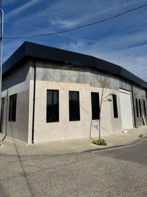 Rent, Warehouse, Bërxullë.