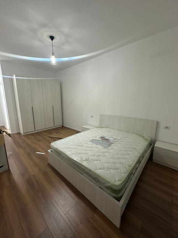 APARTAMENT ME QERA 2+1+2