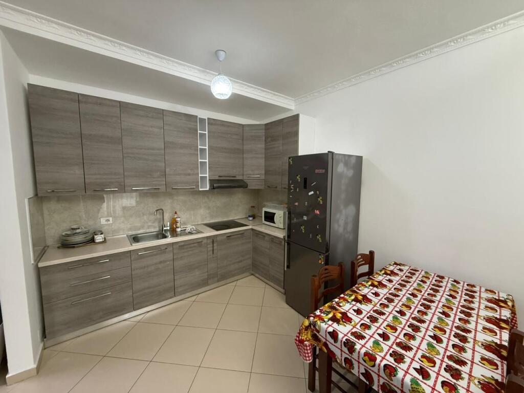 Rent apartment 1+1, Golden Park Complex price 45000 lek