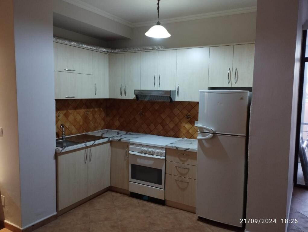 For rent 2+1 apartment on Kavajes Street near the Globe center.
