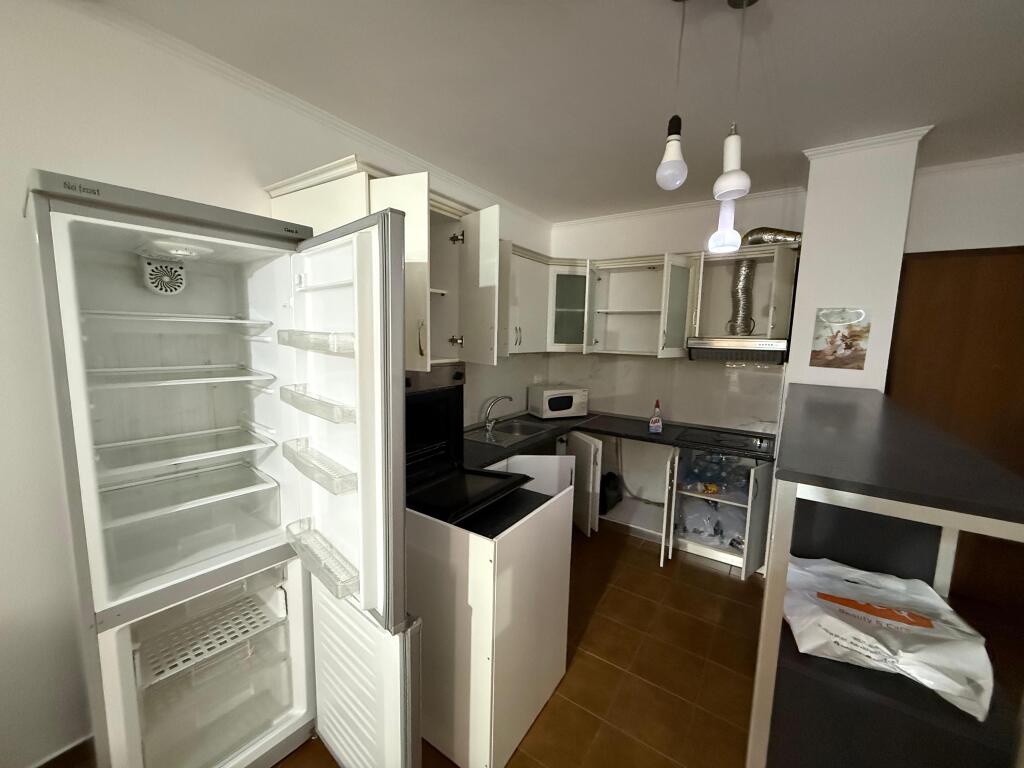 📣 QERA Apartament 1+1 📍 Prane Kompleksit Grand Gallery, Yzberisht ✨   🏢 Ndertim i Ri  🛋️ Totalisht i Mobiluar   💶 Cmimi 40.000 Leke