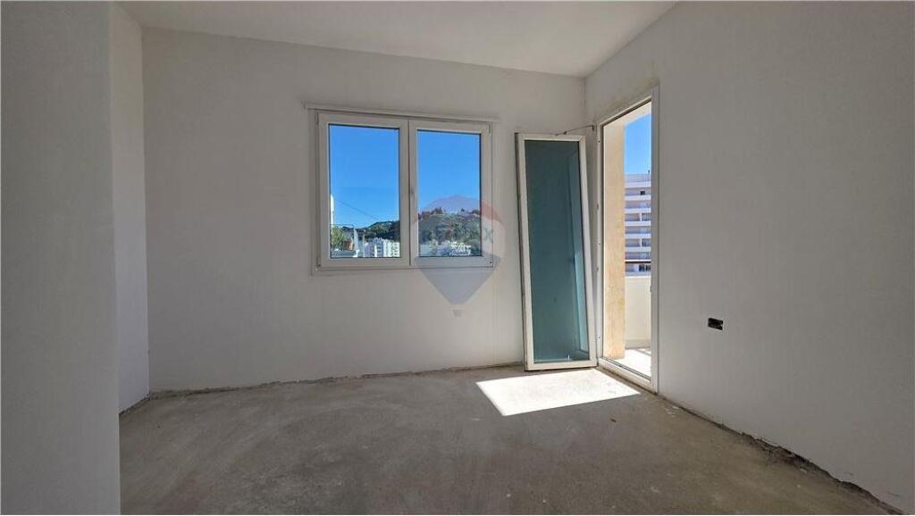 Duplex in vendita vicino alla Chiesa Ortodossa, Vlore