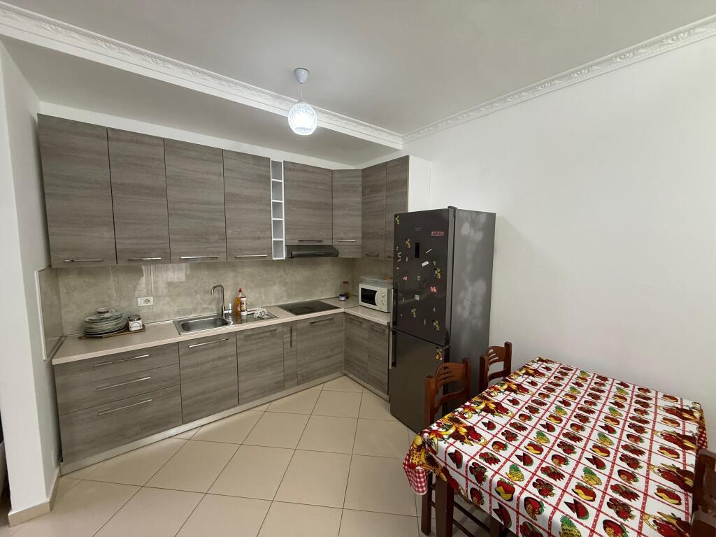 Apartament me qera 1+1 Golden park