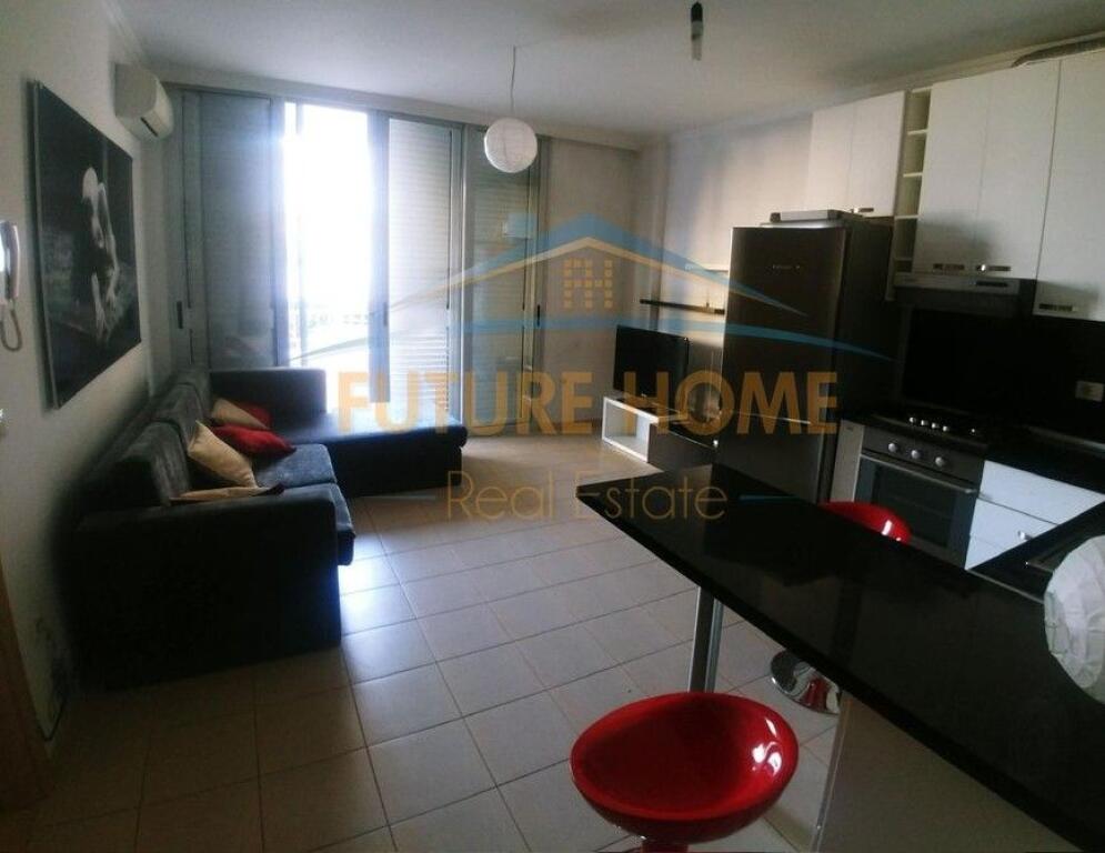 Appartamento 1+1+POSTO AUTO, Liqeni i That.