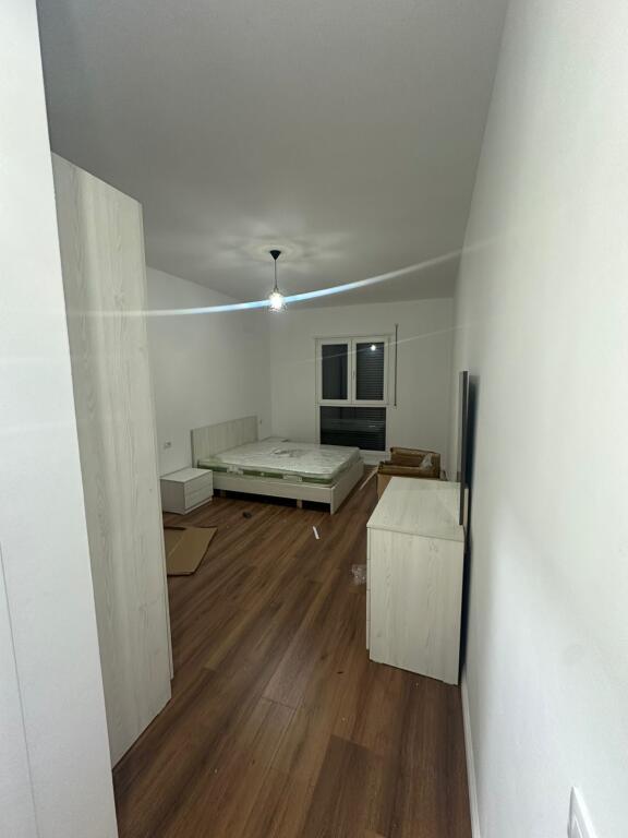 APARTAMENT ME QERA 2+1+2