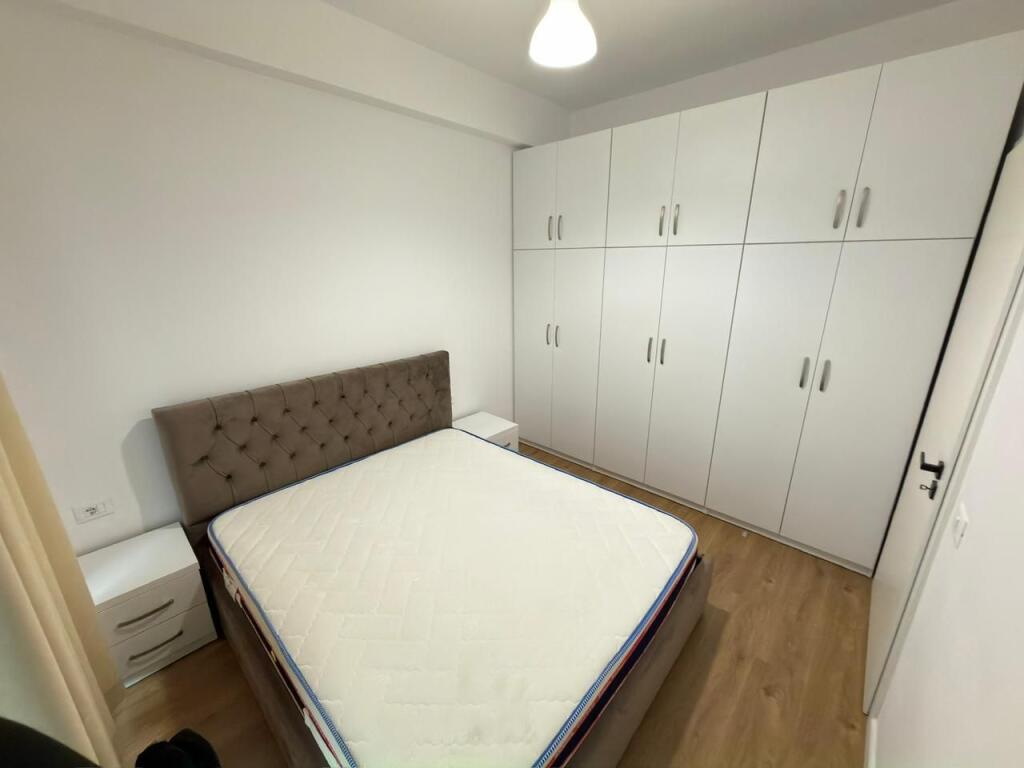 🏡 Jepet me qira apartament 1+1 📍 Ali Demi, Kompleksi Kaimi💶 Çmimi: 40,000 lekë / muaj