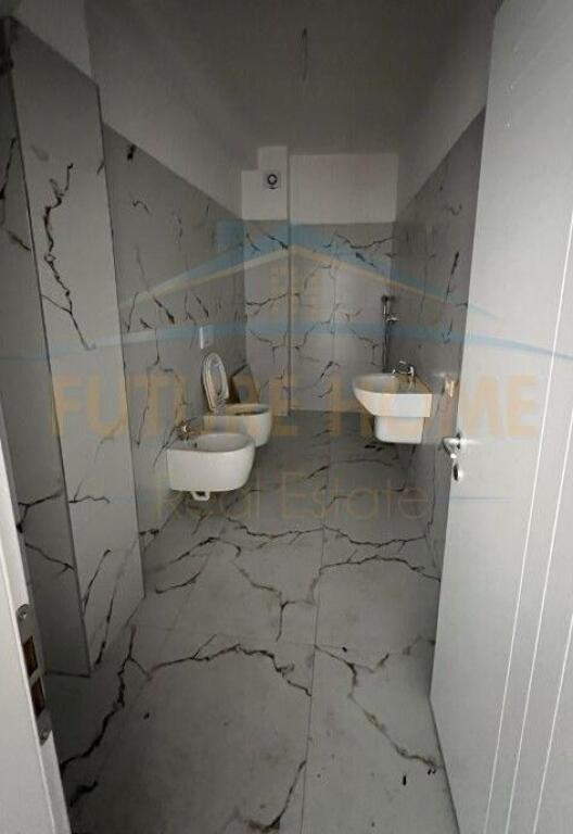 For sale, Apartment 2+1, Unaza e Re