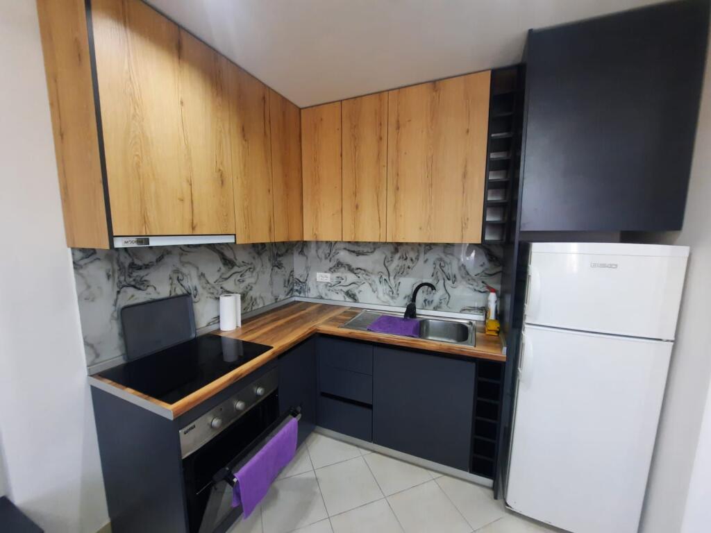 Shitet Apartament 2+1 lagja 13 durres