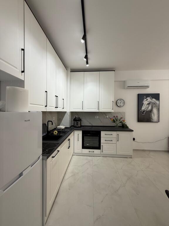 Me qira – Apartament 1+1 | Rezidenca Oxa, Fresk