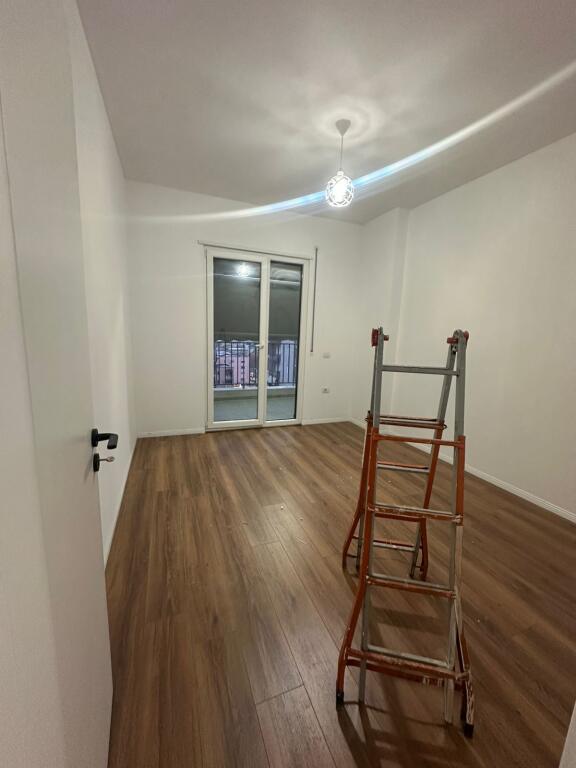 APARTAMENT ME QERA 2+1+2