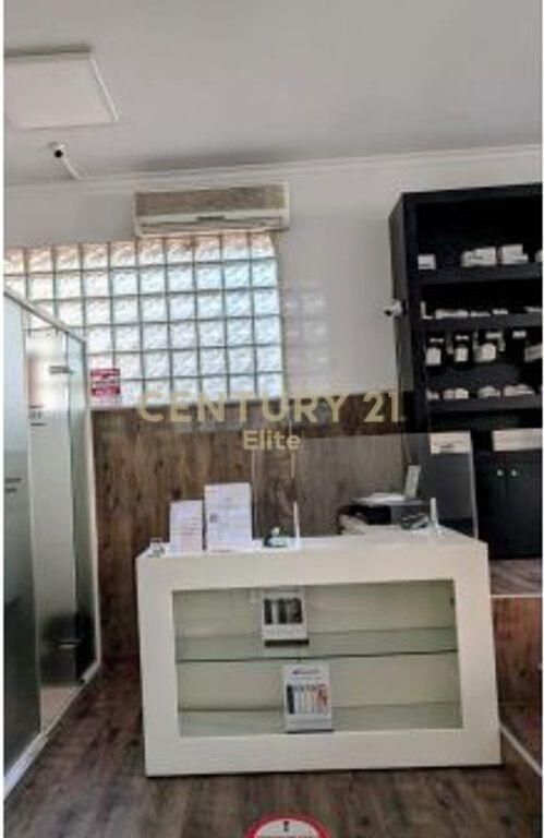 Shop for rent in Bllok.