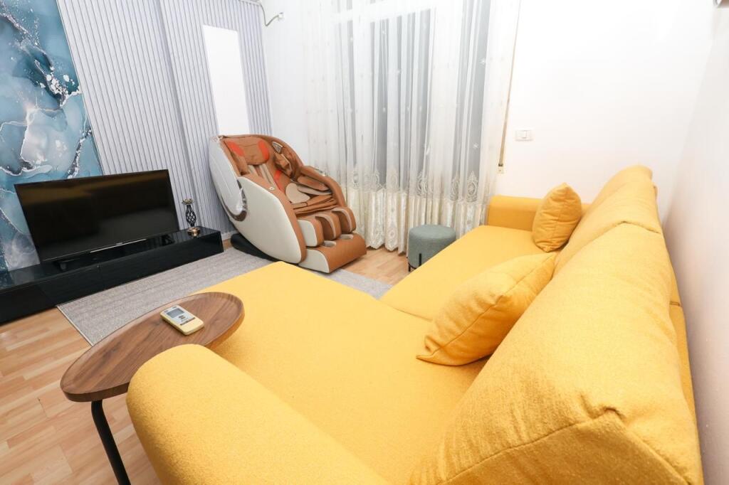 🏡 Appartamento 2+1 in affitto – Giardino Botanico💰 150.000 lek / mese