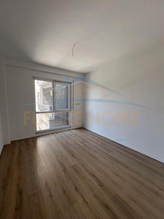 For sale, Apartment 2+1, Unaza e Re.