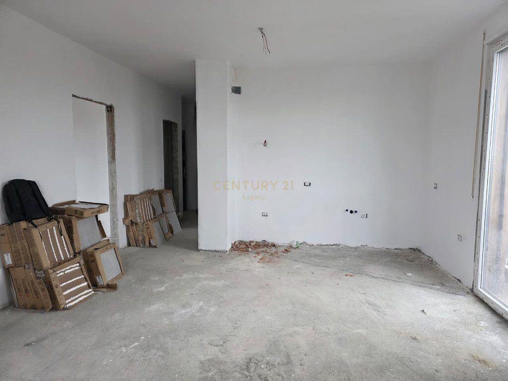 Apartament 2+1 në shitje Ali Demi!! ulet cmimi !!
