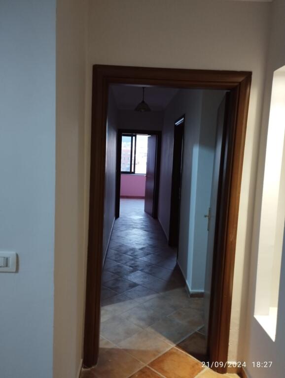 For rent 2+1 apartment on Kavajes Street near the Globe center.