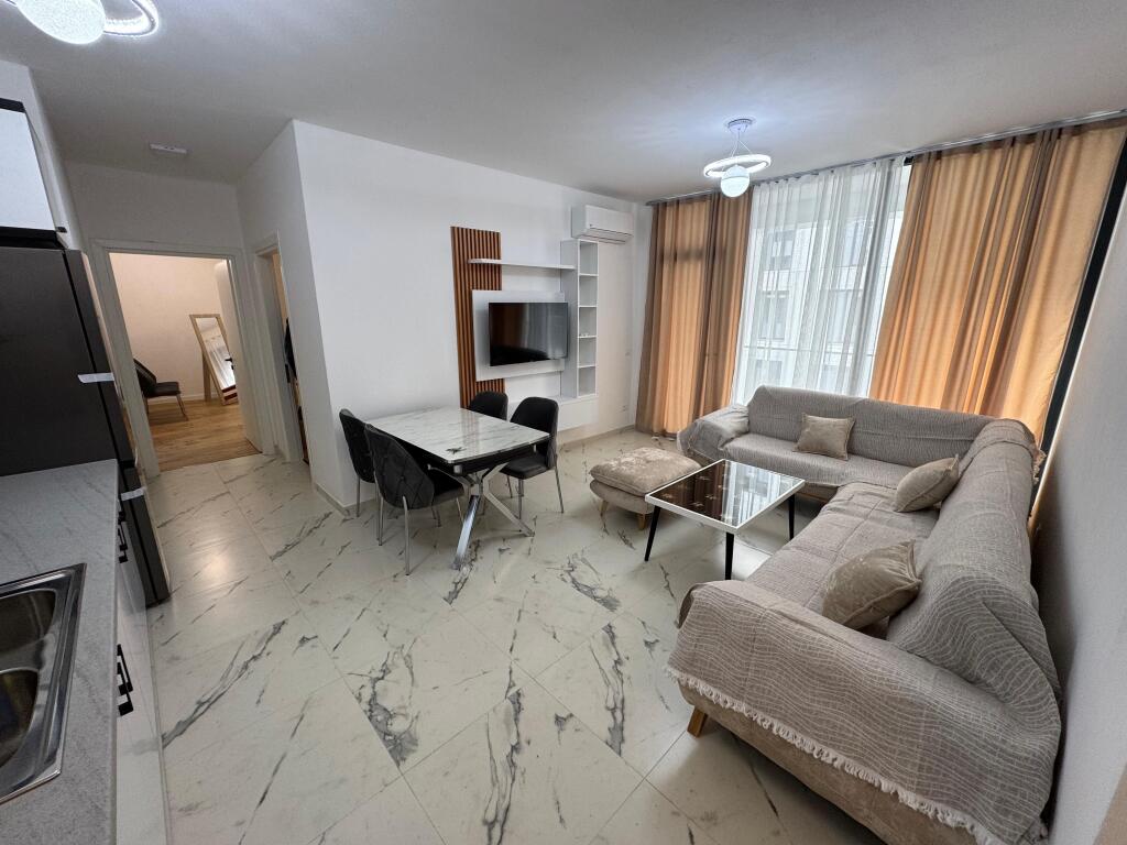 Apartament me qera 2+1+2 Porcelan