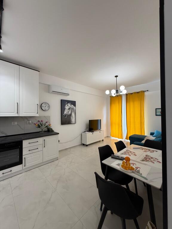Me qira – Apartament 1+1 | Rezidenca Oxa, Fresk
