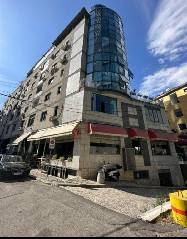 Appartamento in affitto Piazza Skenderbej