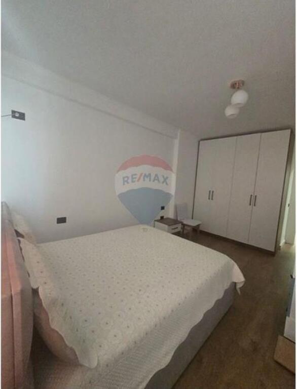Shitet Apartament 3+1+2 në Astir