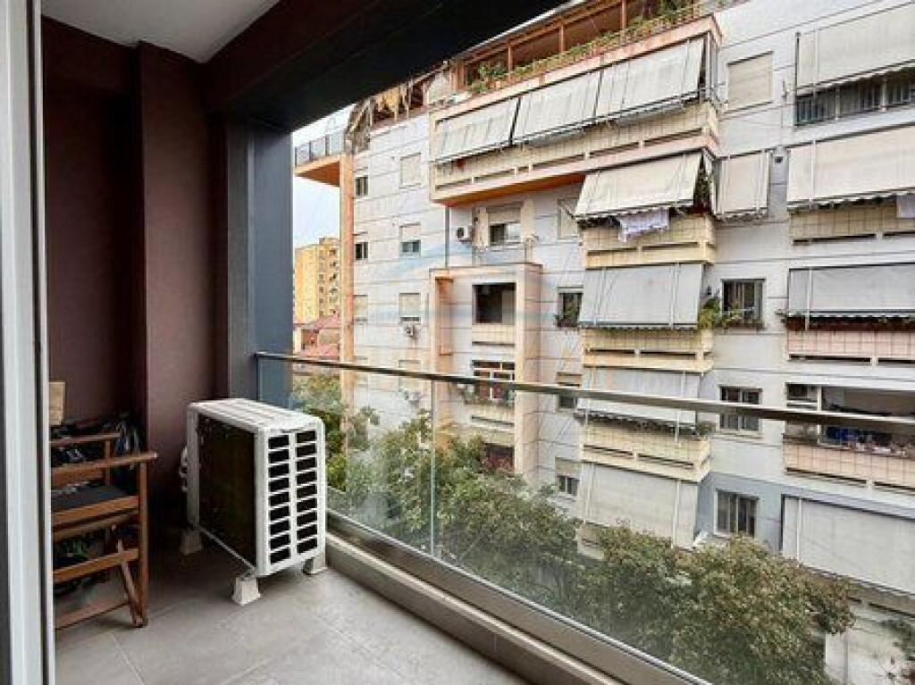 For sale, Apartment 2+1, Barricades Street, Tirana