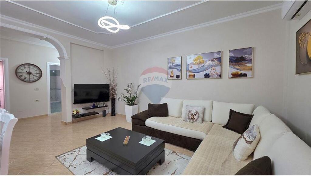 Apartament 2+1+2 në shitje, Rr. e Çipajve, Vlorë 186 000€ (i negociueshem)