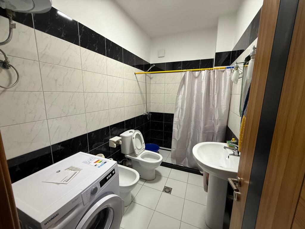 Rent apartment 1+1, Golden Park Complex price 45000 lek
