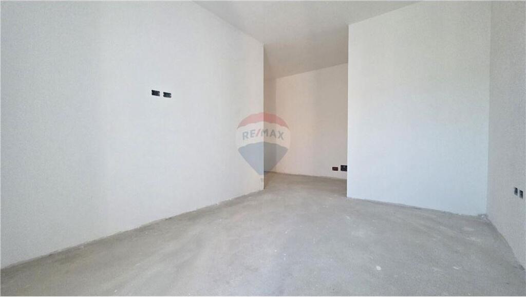 Duplex in vendita vicino alla Chiesa Ortodossa, Vlore