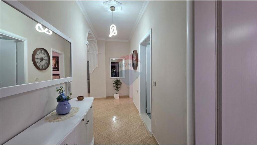 Apartament 2+1+2 në shitje, Rr. e Çipajve, Vlorë 186 000€ (i negociueshem)