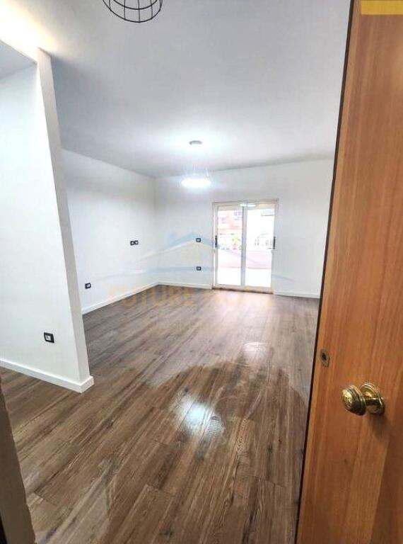 • Sale opportunity with CREDIT, Apartment 1+1 + Veranda, Paris Commune, opposite "Ola Fast"