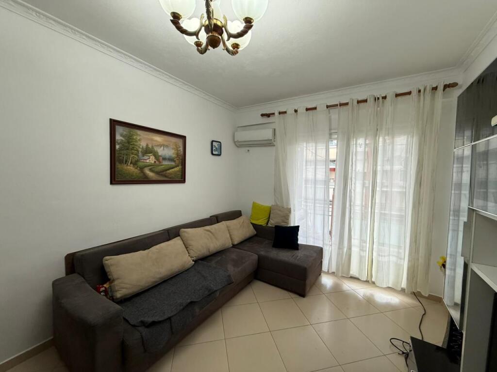 🏡 Apartment 1+1 with Balcony for Rent – Golden Park💰 45,000 lek / month