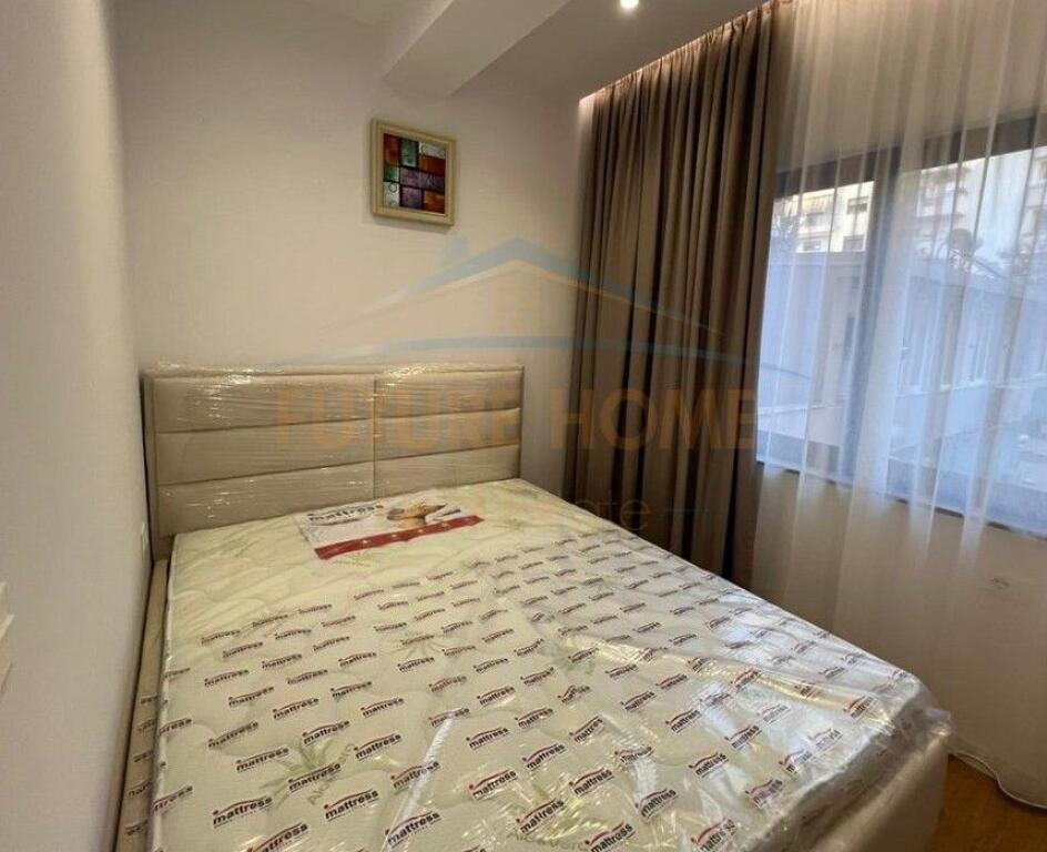 In vendita, Appartamento 1+1, Komuna e Parisit, Tirana.