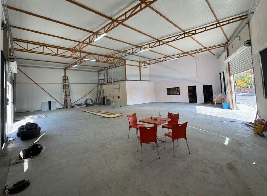 Rent, Warehouse, Bërxullë.