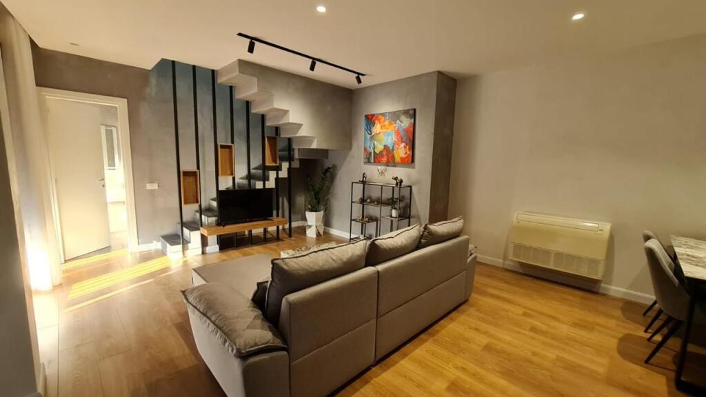 DUPLEX DI LUSSO 2+1 IN AFFITTO IN CENTRO