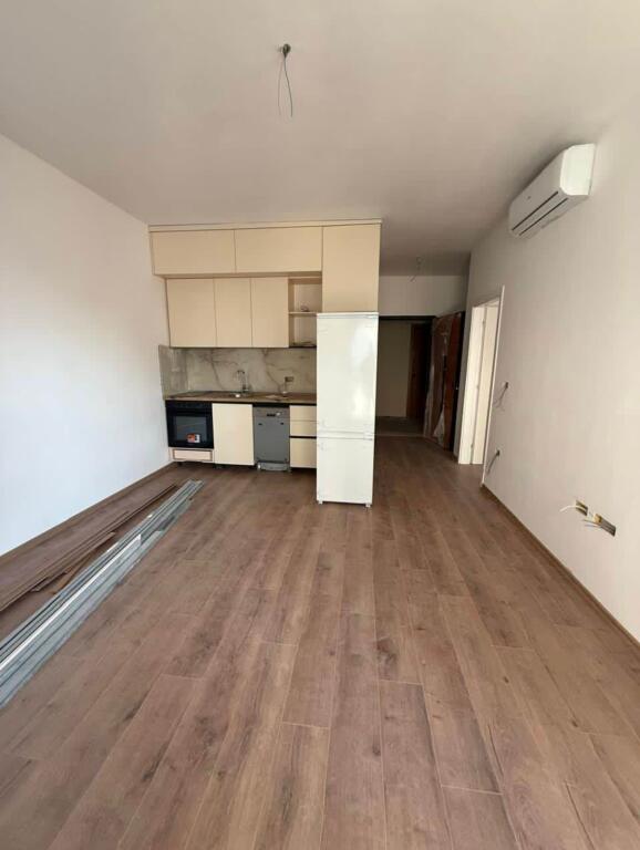 🏢 Jepet me Qira – Ambient Zyre 1+1 në Zogun e Zi  