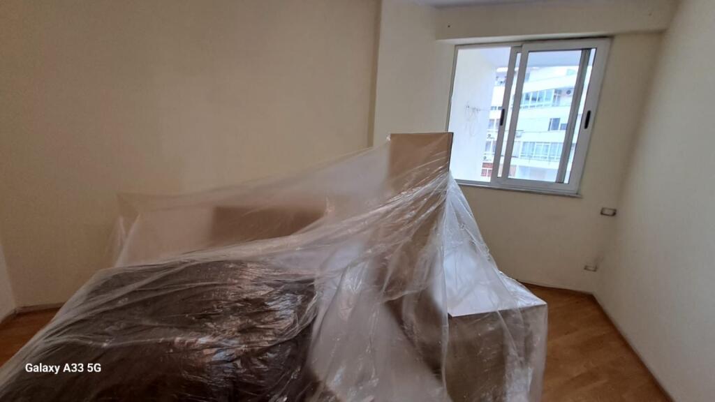 Appartamento 1+1, Astir!