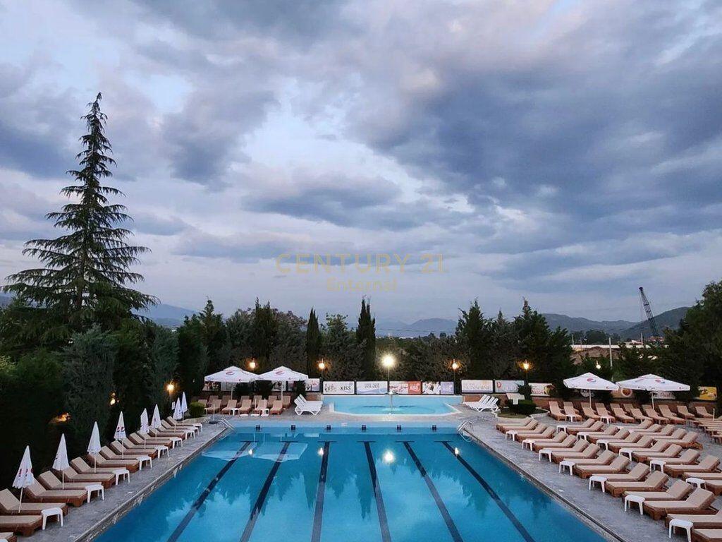 Resort Esclusivo in Affitto a Vaqarr (Piscina &amp; Sala Eventi)