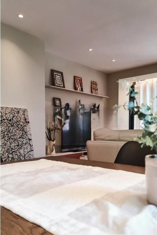 1+1 for rent in Bllok! 1,300 € /Month