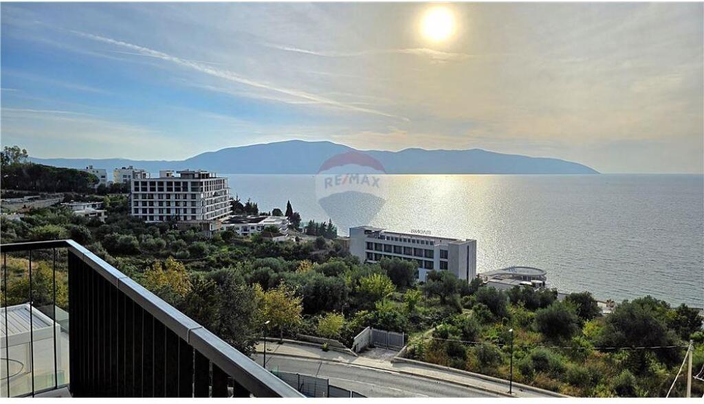 🏢 Appartamento 2+1 + posto auto in Vendita – Uji i Ftohtë, Vlorë