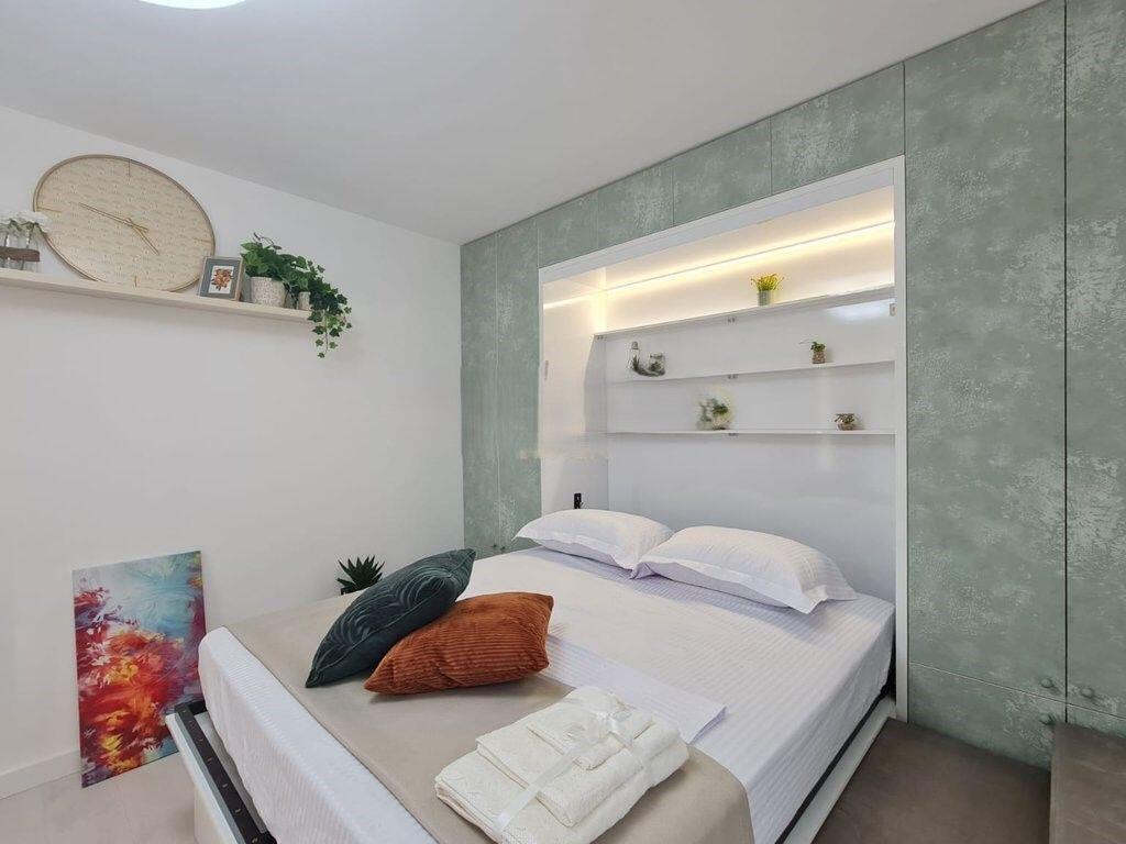 MONOLOCALE INVESTITO IN VENDITA VICINO A PIAZZA WILLSON-  108.000 €