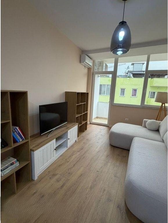 Apartament 2+1 me Qira prane Bulevardit Te Ri! 600 € /Muaj