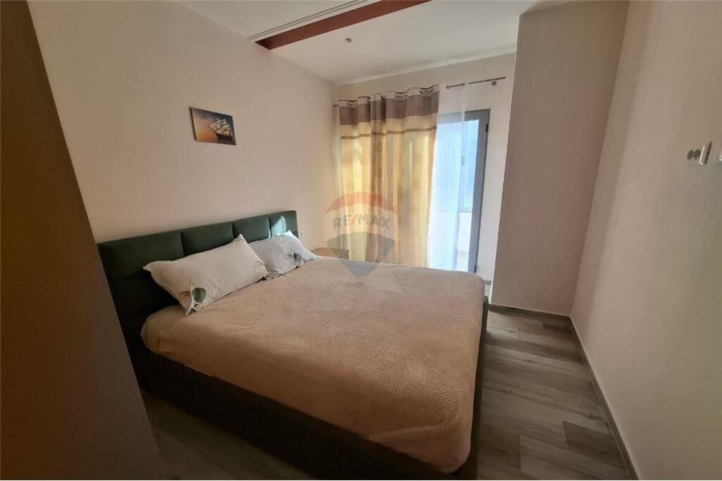 🏢 Appartamento 2+1 in Vendita – Via Ali Demi, Vlorë