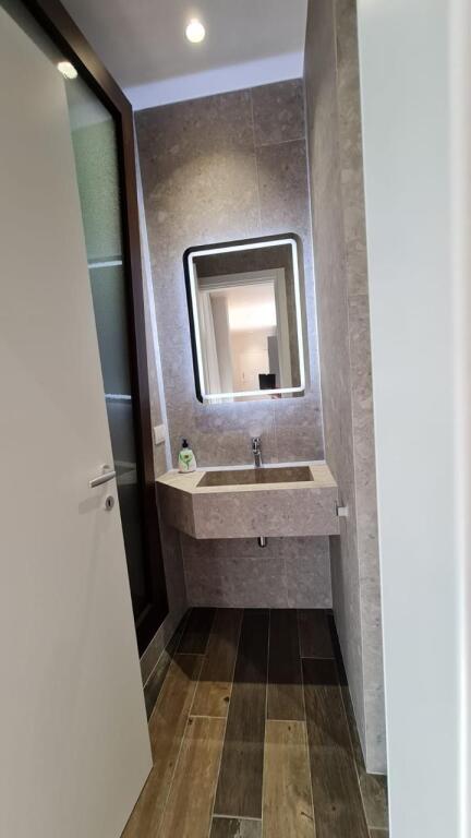 🏡 Duplex for Rent – Center, Tirana 📍 Barricades Street