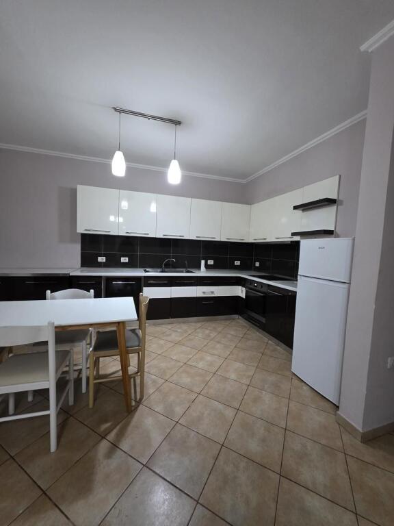 APARTAMENT 2+1+DEPO ME QIRA - BAR OSLO