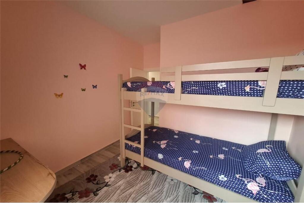 🏢 Appartamento 2+1 in Vendita – Via Ali Demi, Vlorë