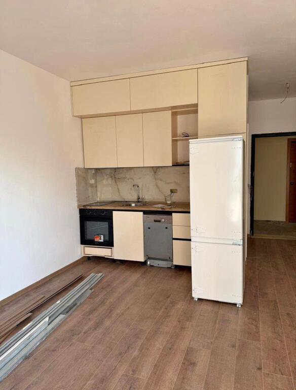 🏢 Jepet me Qira – Ambient Zyre 1+1 në Zogun e Zi  