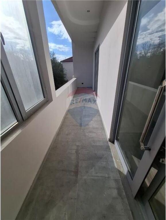 🏢 Appartamento 2+1 in Vendita – Via Ali Demi, Vlorë