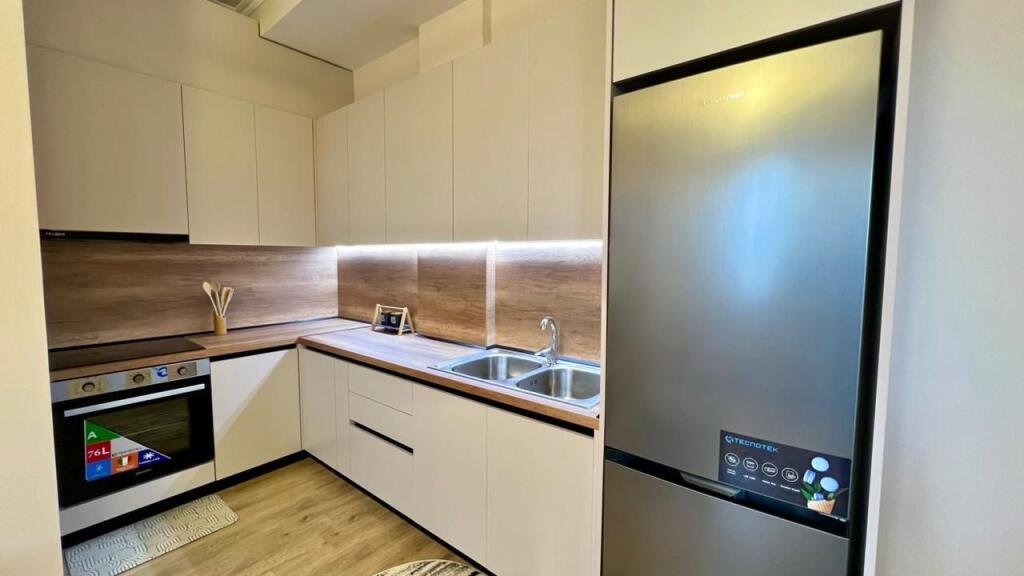In Affitto: 1+1📍Nuovo Boulevard - Via Siri Kodra (Pllt.V2025) - 60.000 Lek - Sup. 75m² - Piano 6 ||✨100% Nuovo Mai Abitato Prima✨