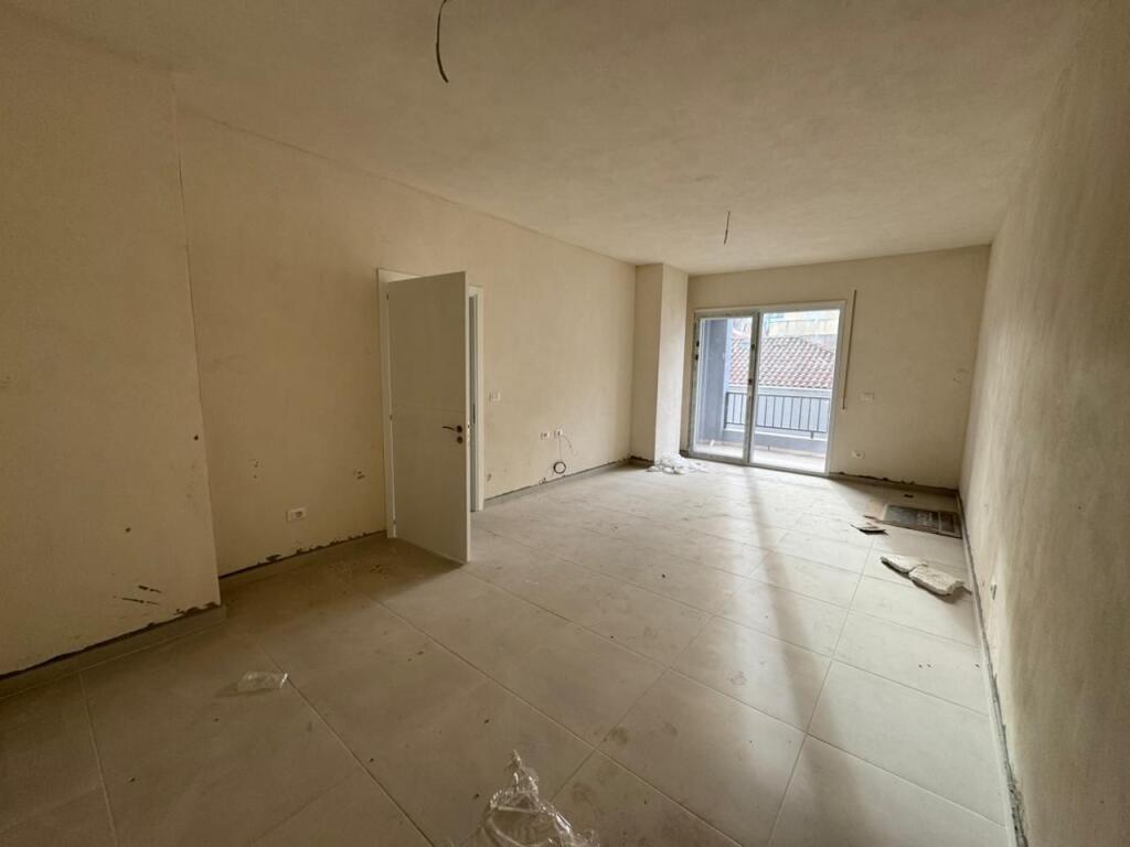 ✨ Appartamento 2+1+2 in Vendita –📍 5 Maji, vicino a Bar Oda ✨💰 Prezzo: 185,600 €