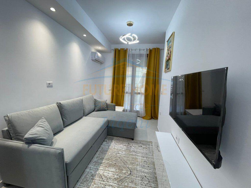 QERA APARTAMENT 1+1  KOPSHTI BOTANIK   